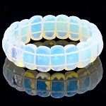 Браслет лунный камень иск. "Эмо", гранёные бусины.